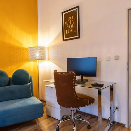 Cozy Dor Modernes Parkplatz Nahe Koeln Und Duesseldorf