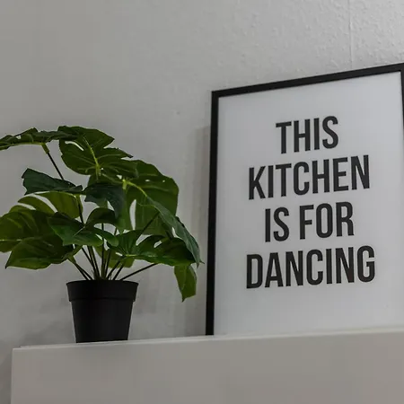 Cozy Dor Stilvolles Parkplatz Netflix *