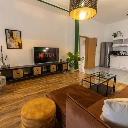 Cozy Dor Stilvolles Parkplatz Netflix Apartman *