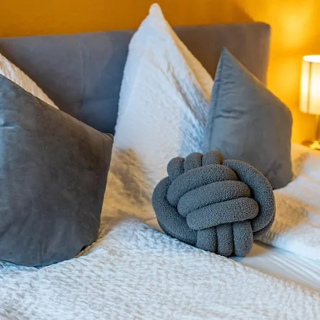 Cozy Dor Stilvolles Parkplatz Netflix